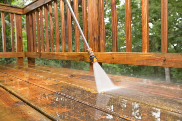 Professional Pressure Washing Services in Middlefield, OH
